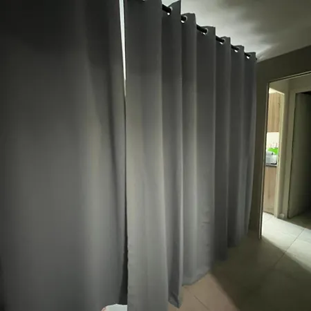Only For Female Guests, Shared Homestay, West Cosy Flat, Balcony Near Airport Train Public Transport Supermarket * Nice